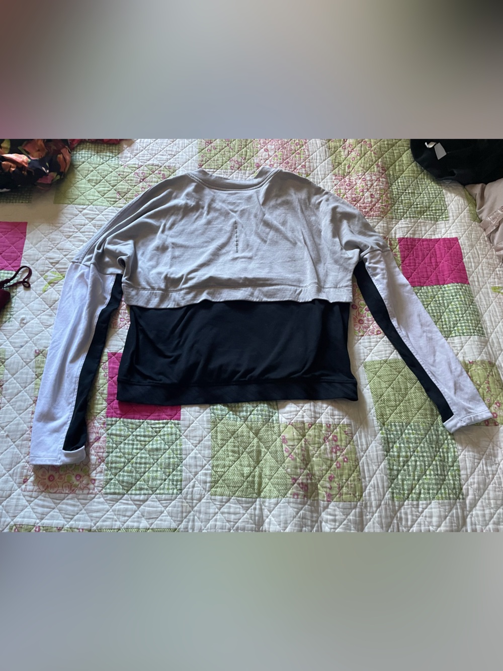 Nike Two-Tone Long Sleeve Pullover - Black & Light Gray